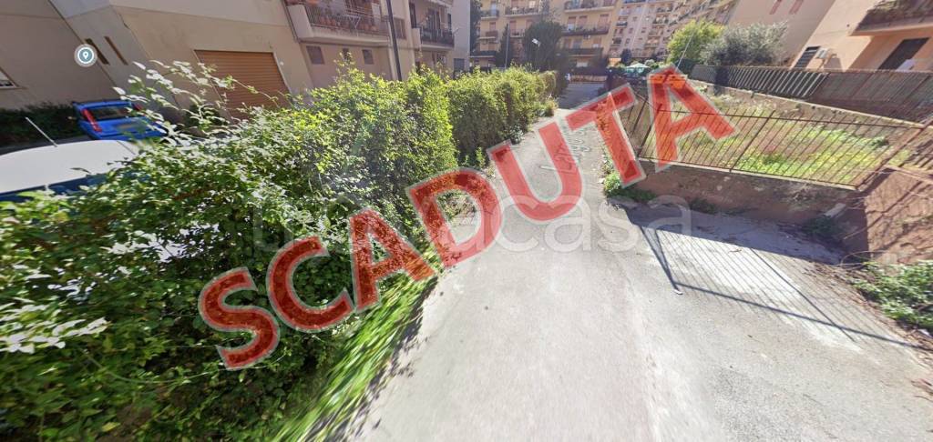 locale commerciale in vendita a Palermo