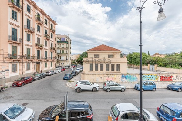 quadrivano in vendita a Palermo in zona Centro storico