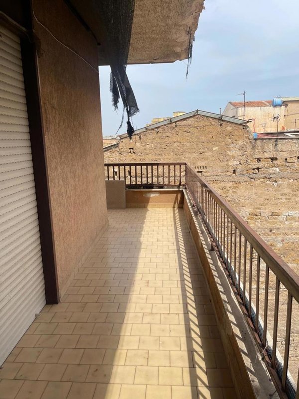 appartamento in vendita a Palermo in zona Montegrappa / Santa Rosalia