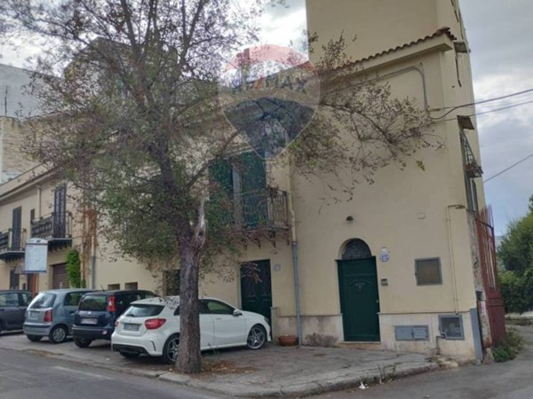 appartamento in vendita a Palermo in zona Villagrazia/Falsomiele