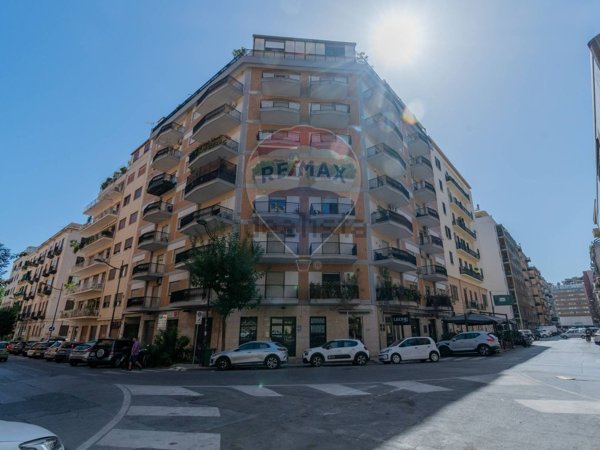 appartamento in vendita a Palermo in zona Libertà