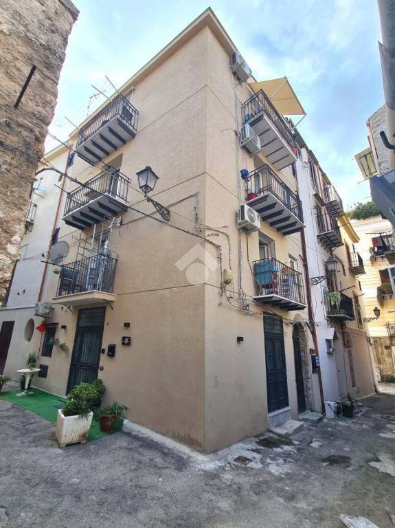 appartamento in vendita a Palermo in zona Centro storico
