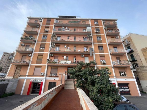 appartamento in vendita a Palermo in zona Oreto