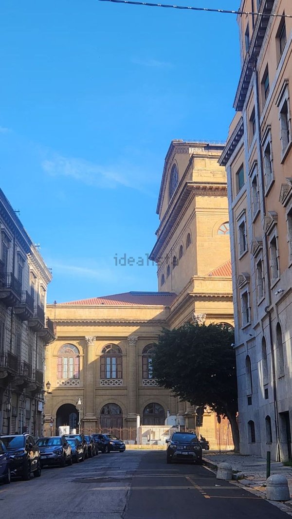 appartamento in vendita a Palermo in zona Centro storico
