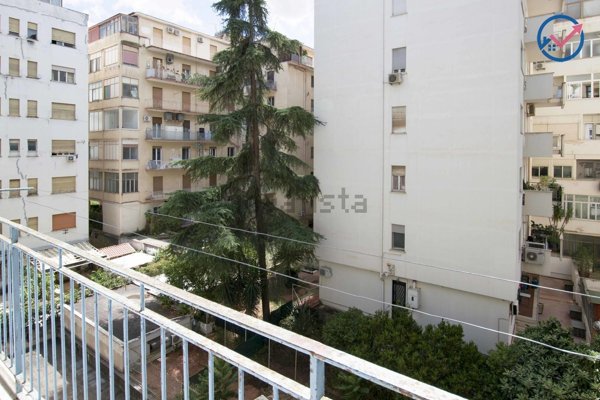 appartamento in vendita a Palermo in zona Libertà