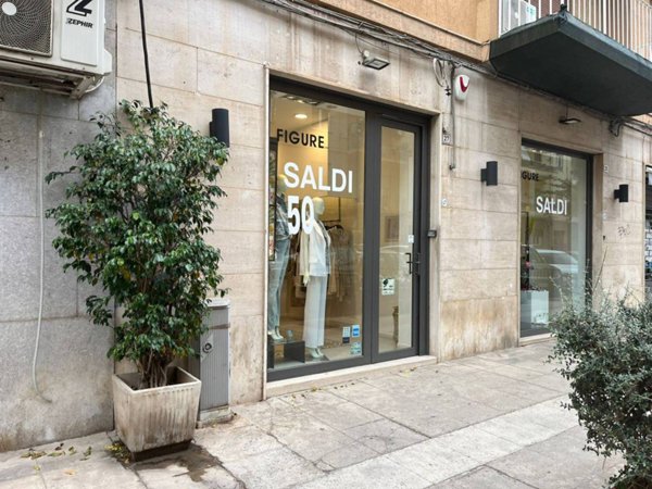 negozio in vendita a Palermo in zona Libertà