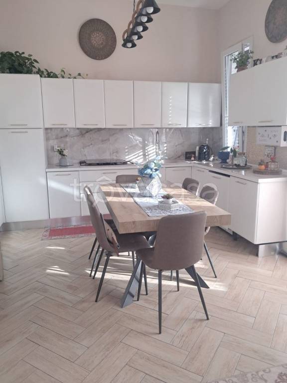 appartamento in vendita a Palermo in zona Zisa