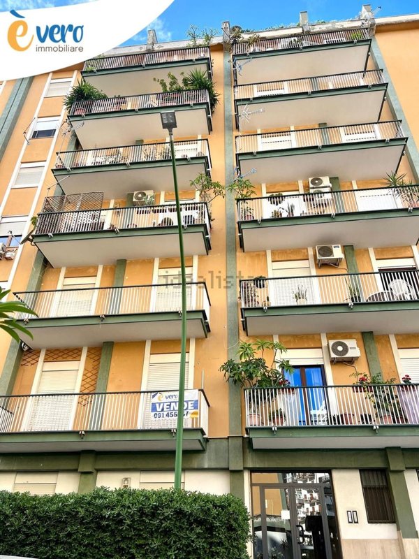 appartamento in vendita a Palermo