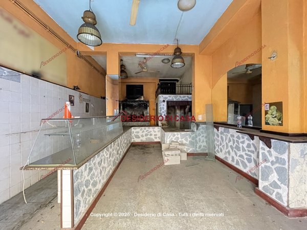 locale commerciale in vendita a Palermo in zona Oreto