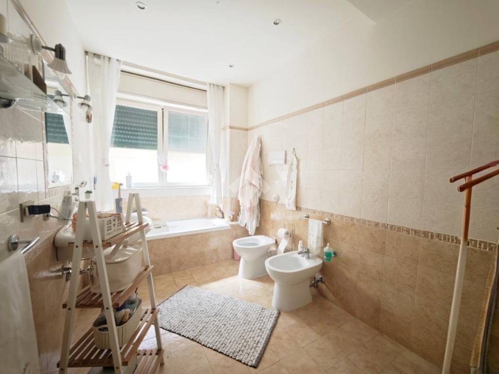 appartamento in vendita a Palermo in zona Zisa