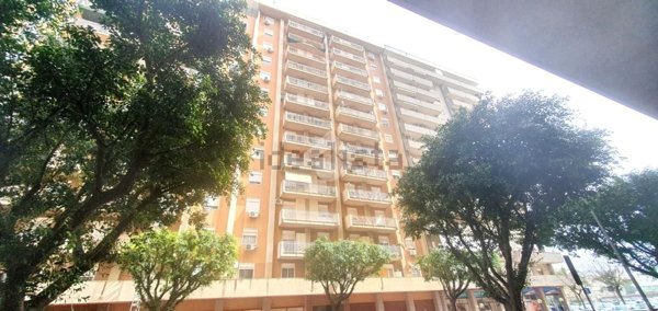appartamento in vendita a Palermo in zona Zisa