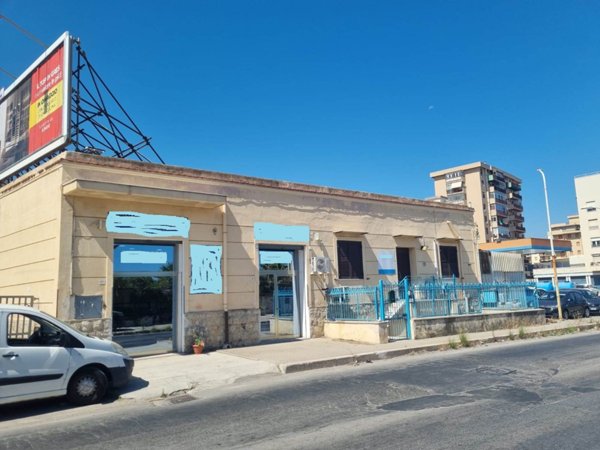 appartamento in vendita a Palermo in zona Acqua dei Corsari
