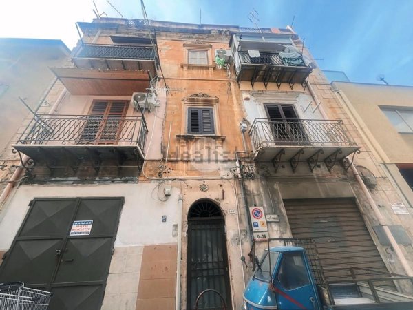 appartamento in vendita a Palermo in zona Zisa