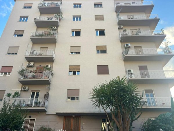 appartamento in vendita a Palermo in zona Libertà