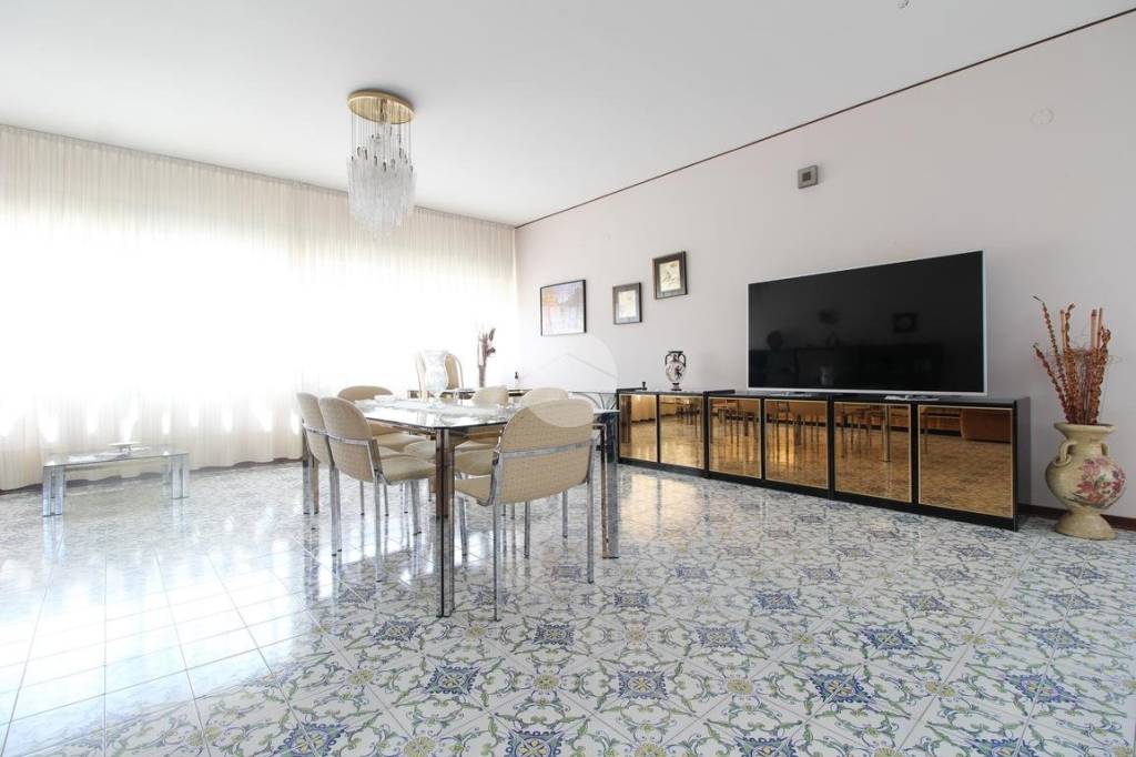 appartamento in vendita a Palermo in zona Uditore