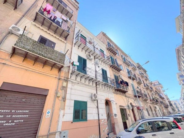 appartamento in vendita a Palermo in zona Zisa