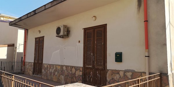 appartamento in vendita a Palermo in zona Villagrazia/Falsomiele