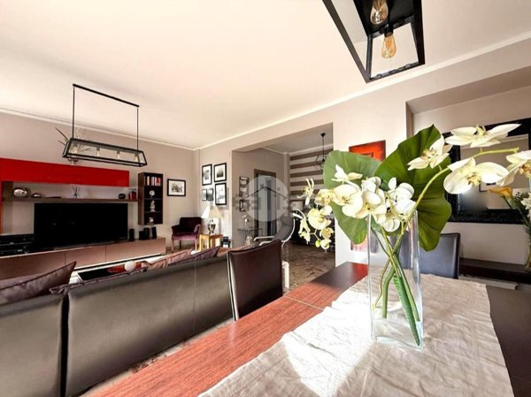 appartamento in vendita a Palermo in zona Malaspina/Palagonia