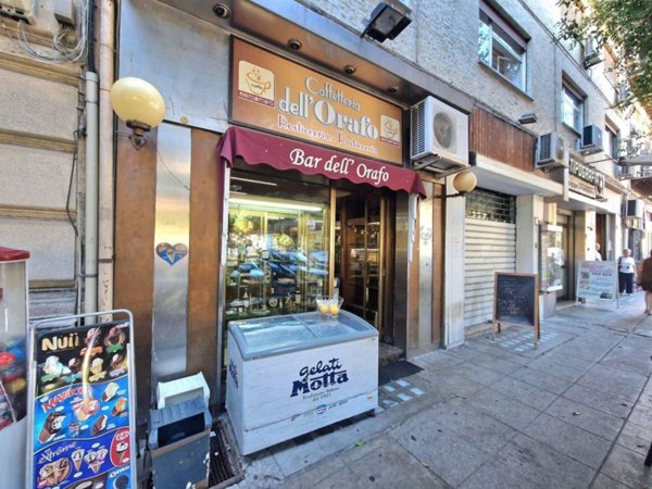negozio in vendita a Palermo in zona Zisa