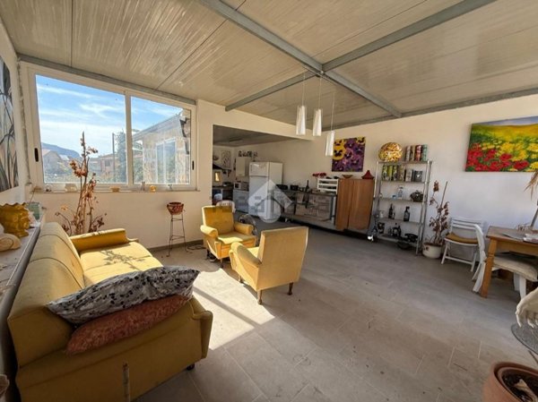 casa indipendente in vendita a Palermo in zona Partanna