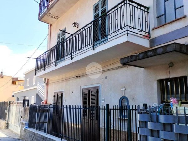 appartamento in vendita a Palermo in zona Partanna