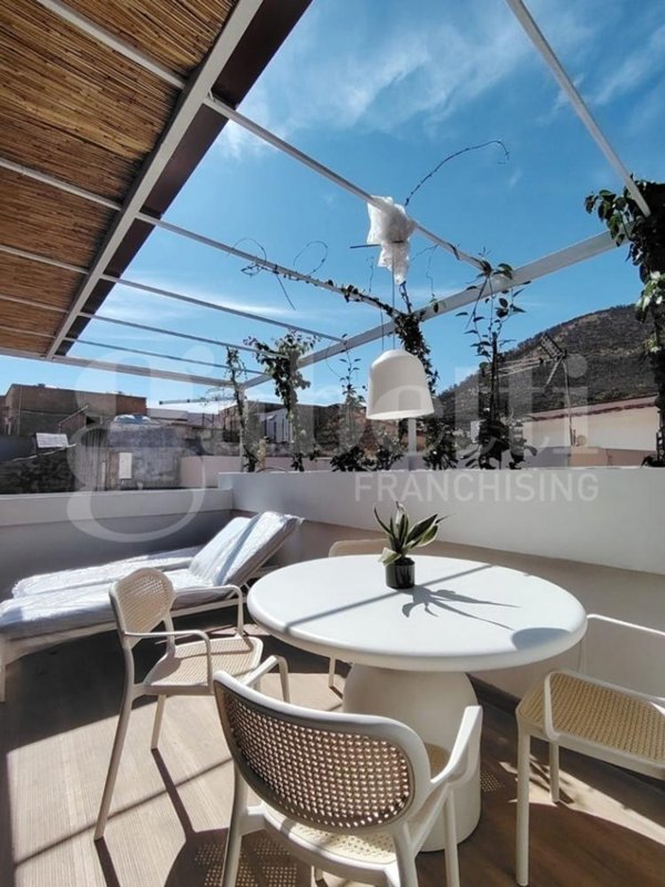 casa indipendente in vendita a Palermo in zona Libertà