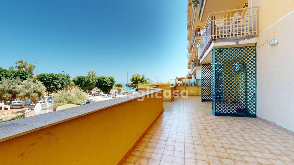 appartamento in vendita a Palermo in zona Arenella/Vergine Maria