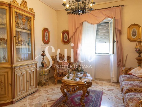 appartamento in vendita a Palermo in zona Montegrappa / Santa Rosalia