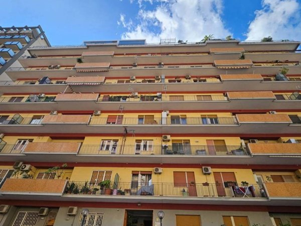 appartamento in vendita a Palermo in zona Malaspina/Palagonia