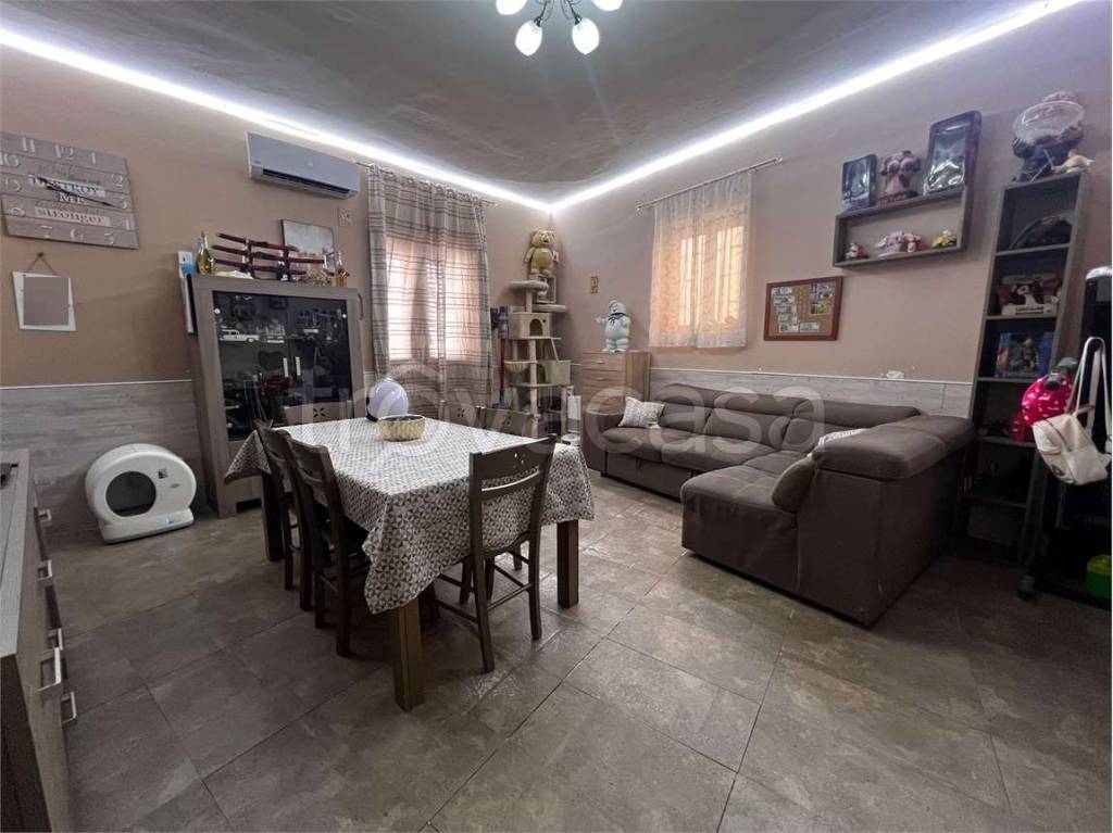 appartamento in vendita a Palermo in zona Villagrazia/Falsomiele
