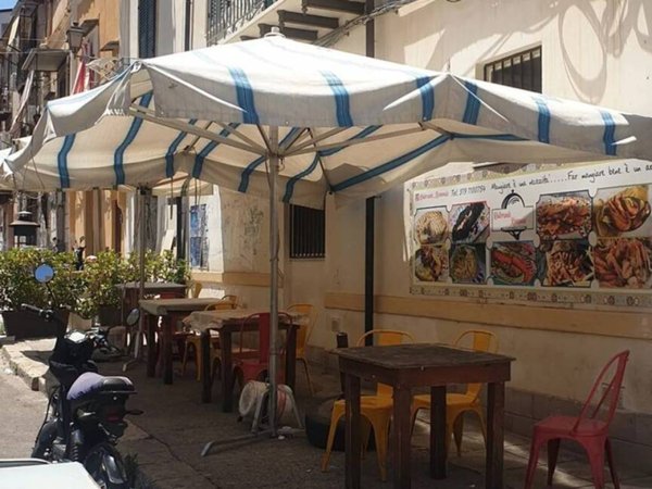 negozio in vendita a Palermo in zona Centro storico