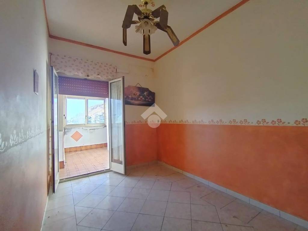 appartamento in vendita a Palermo in zona Partanna