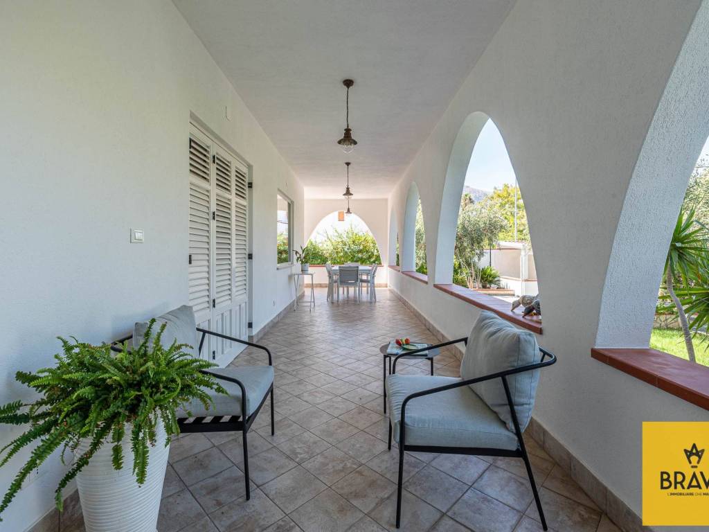 casa indipendente in vendita a Palermo in zona Mondello