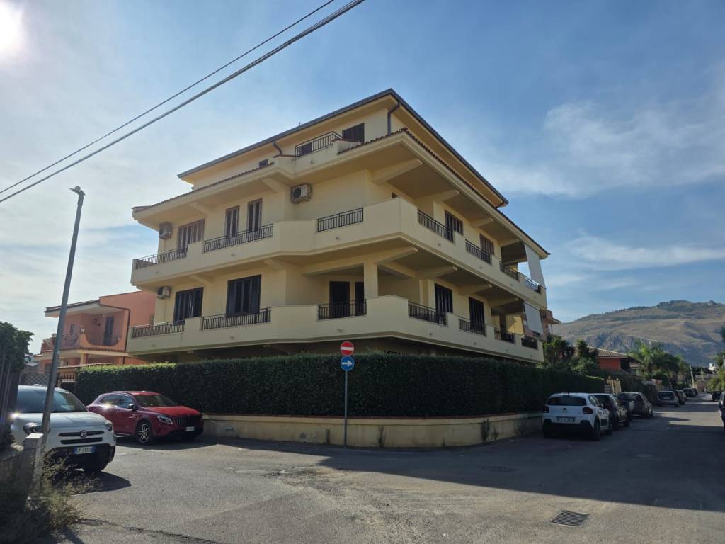 appartamento in vendita a Palermo in zona Acqua dei Corsari