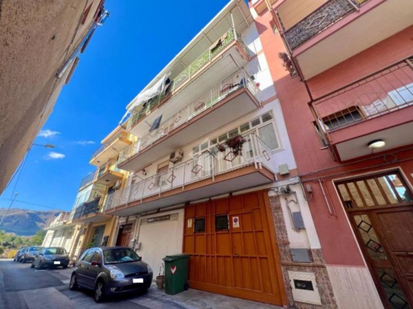 appartamento in vendita a Palermo in zona Chiavelli