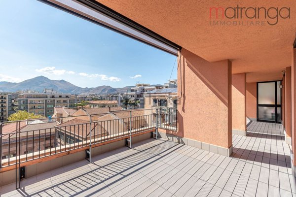 appartamento in vendita a Palermo in zona Libertà