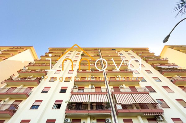 appartamento in vendita a Palermo in zona Montegrappa / Santa Rosalia
