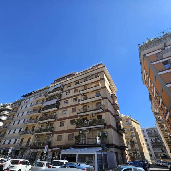 appartamento in vendita a Palermo in zona Politeama