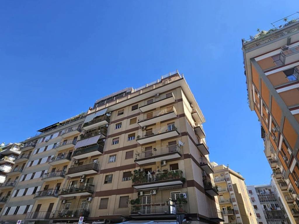 appartamento in vendita a Palermo in zona Politeama