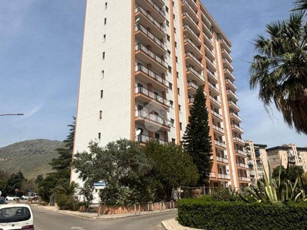 appartamento in vendita a Palermo in zona Cruillas