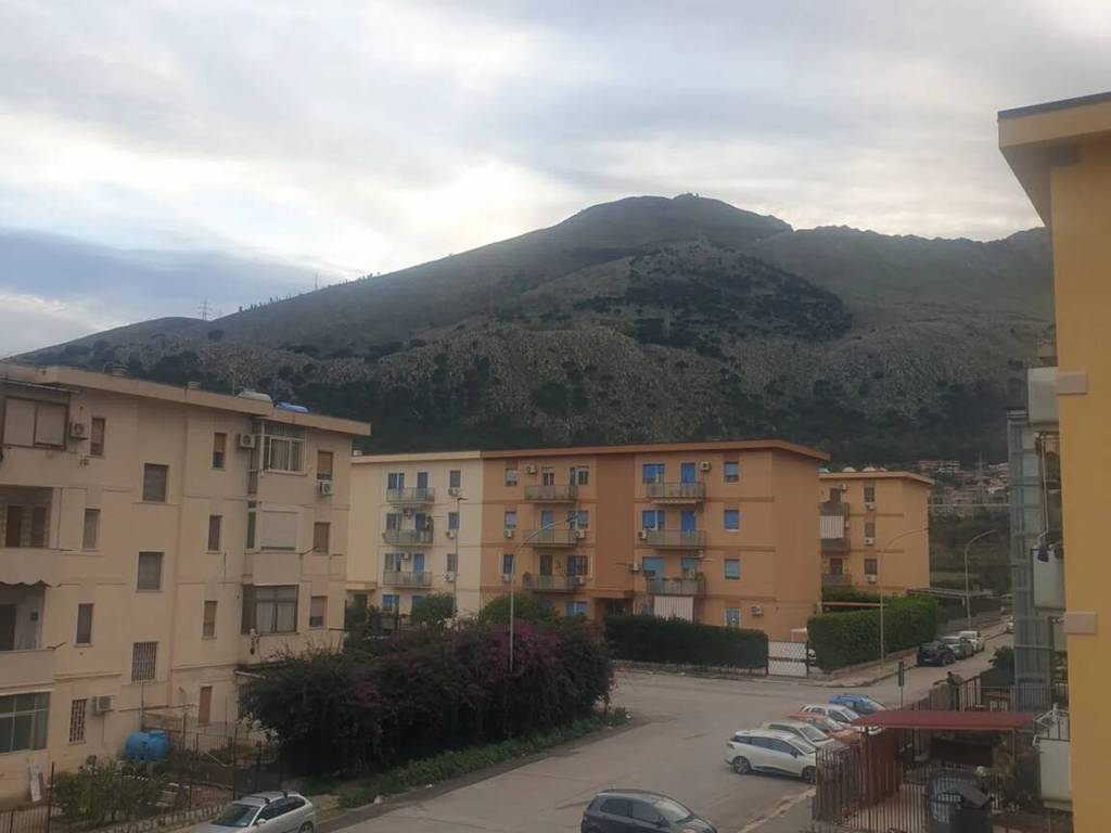 appartamento in vendita a Palermo in zona Uditore