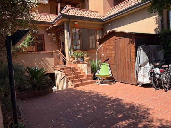 casa indipendente in vendita a Palermo in zona Sferracavallo