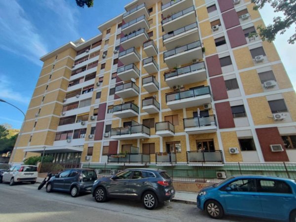 appartamento in vendita a Palermo