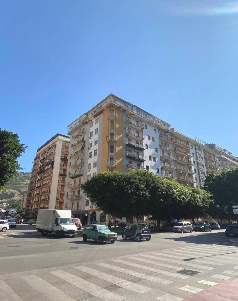 appartamento in vendita a Palermo in zona Montepellegrino