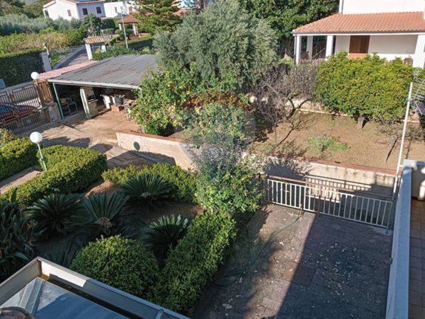 casa indipendente in vendita a Palermo in zona Tommaso Natale