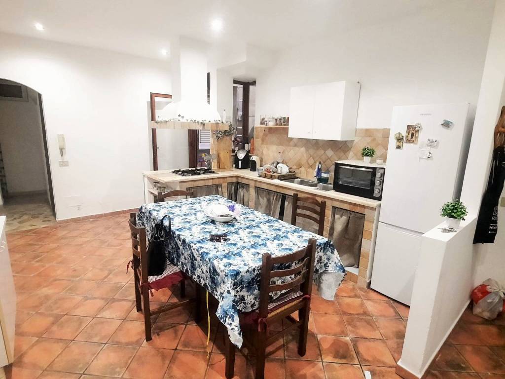 appartamento in vendita a Palermo in zona Montegrappa / Santa Rosalia