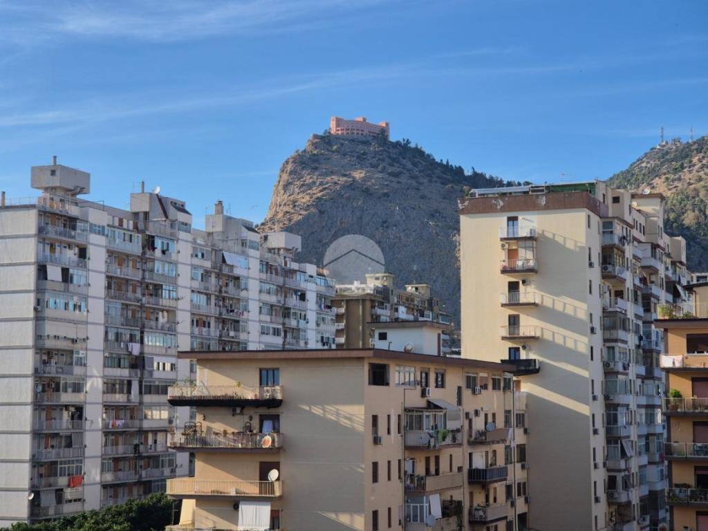 appartamento in vendita a Palermo in zona Montepellegrino