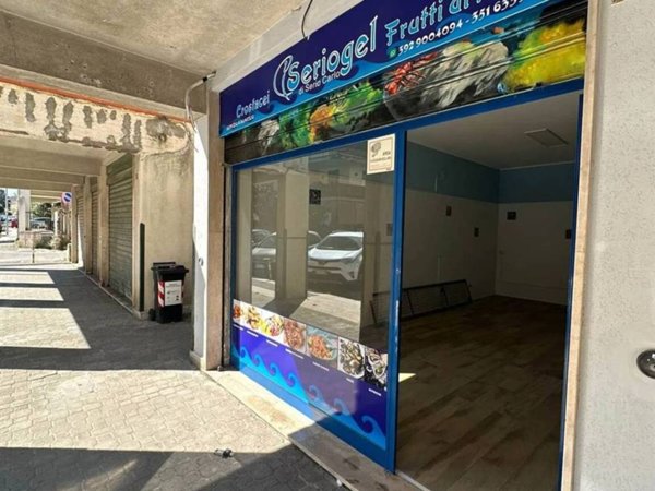 negozio in vendita a Palermo in zona Pallavicino