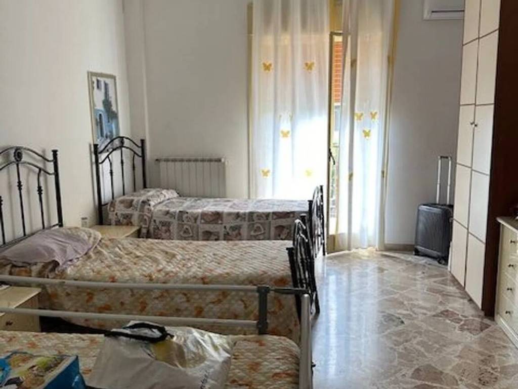 appartamento in vendita a Palermo in zona Malaspina/Palagonia