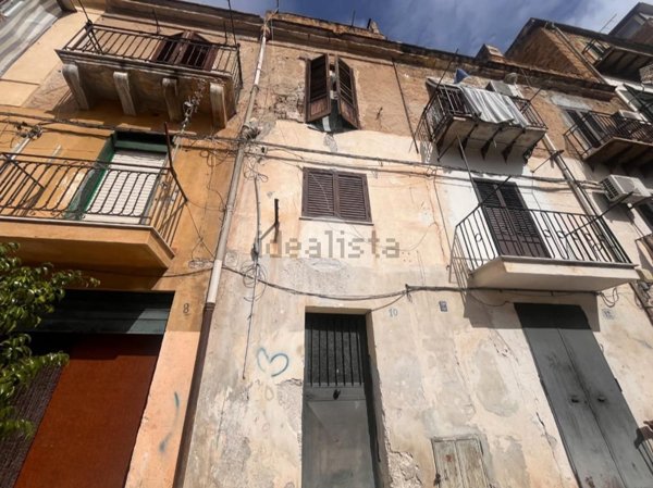 appartamento in vendita a Palermo in zona Zisa